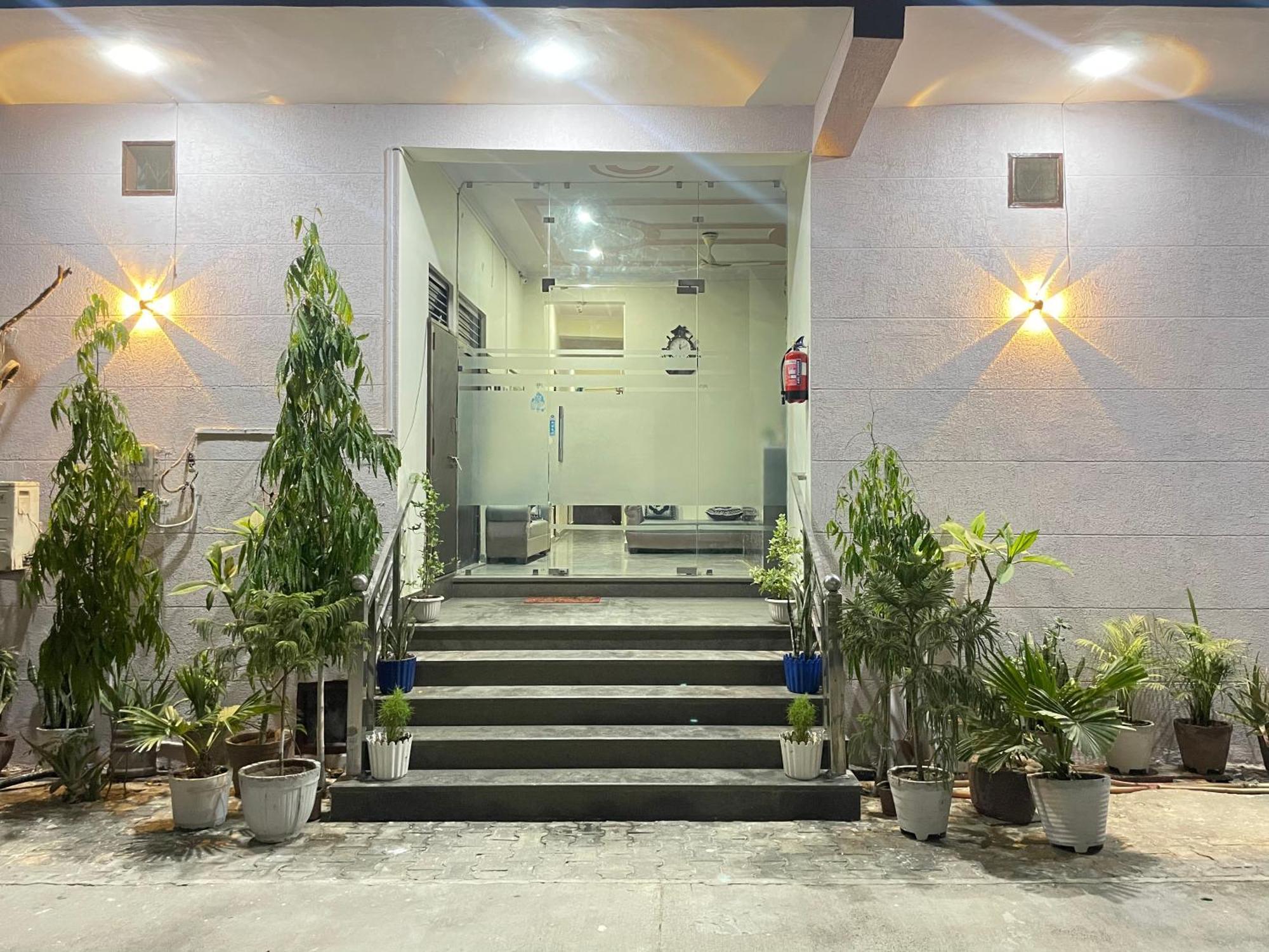 Sia Taj Hotel Nearest Taj Mahal Agra Агра Екстериор снимка