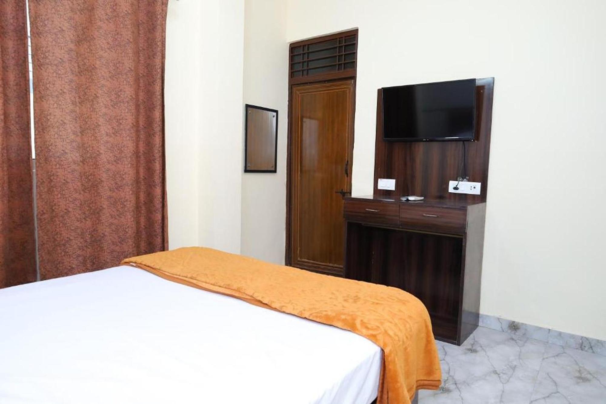 Sia Taj Hotel Nearest Taj Mahal Agra Агра Екстериор снимка